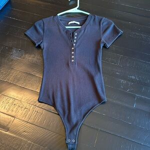 Abercrombie - black T button down bodysuit - XS